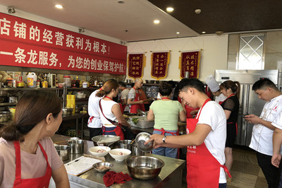 肥腸魚技術培訓去哪里好——獨特風味與高超技藝的餐飲技術咨詢指南